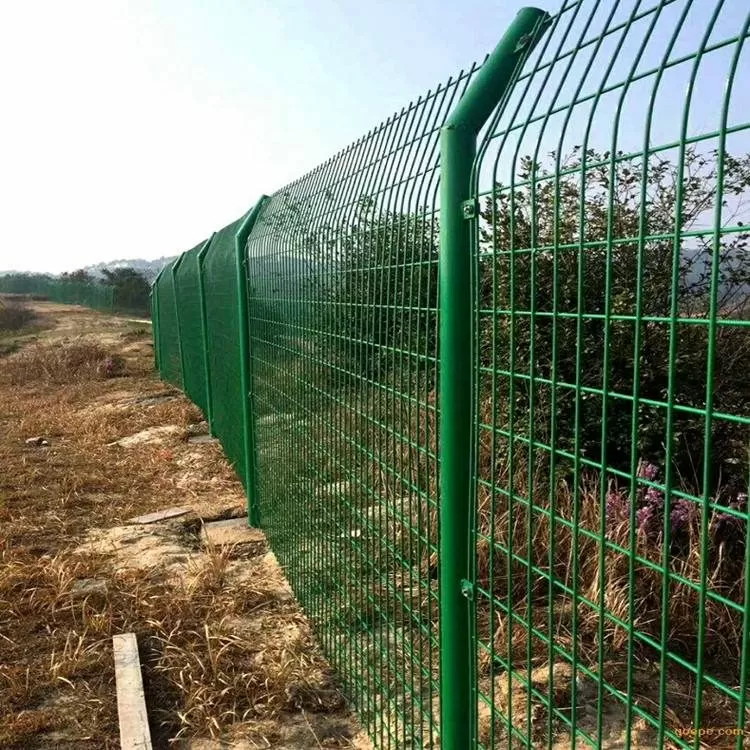 Framed mesh fence panels and posts in galvanised and dipped finish